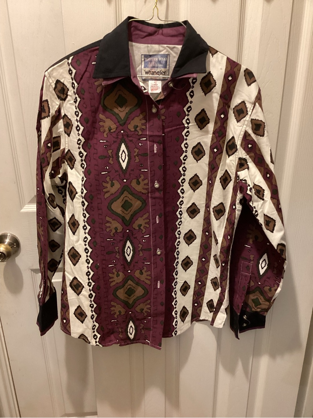 Wrangler Western Wear Button-Up Shirt in Burgundy, Brown & Olive